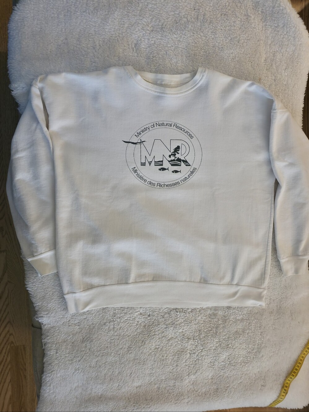 MNR Ministry of Natural Resources Graphic Crewneck Sweatshirt White L